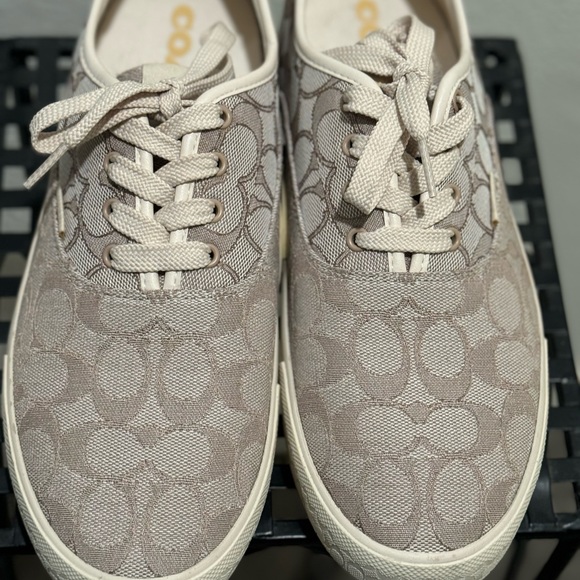 Brand new Coach City Skate Sneaker in Tan Signature canvas! No box! Size 9.5B - Picture 7 of 8